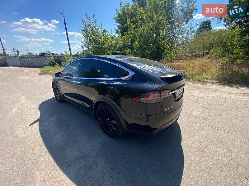 Внедорожник / Кроссовер Tesla Model X 2018 в Черкассах