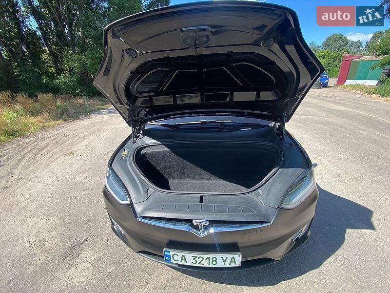 Внедорожник / Кроссовер Tesla Model X 2018 в Черкассах