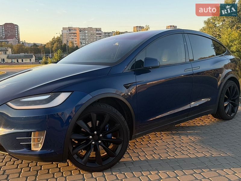 Внедорожник / Кроссовер Tesla Model X 2016 в Львове фото 3 Внедорожник / Кроссовер Tesla Model X 2016 в Львове