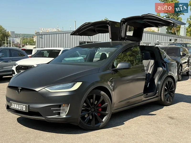 Tesla Model X 2018