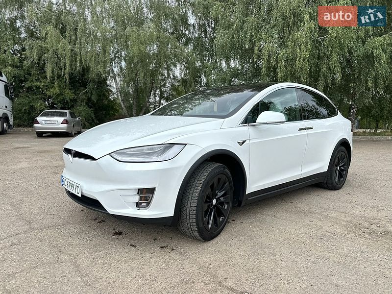 Внедорожник / Кроссовер Tesla Model X 2017 в Львове