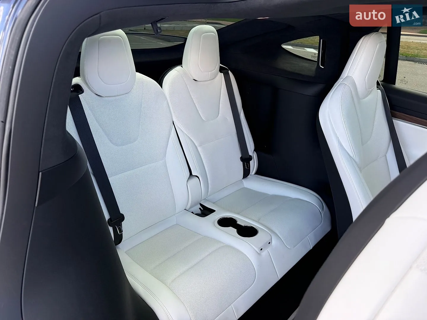 2023 Tesla Model X - мініатюра 26