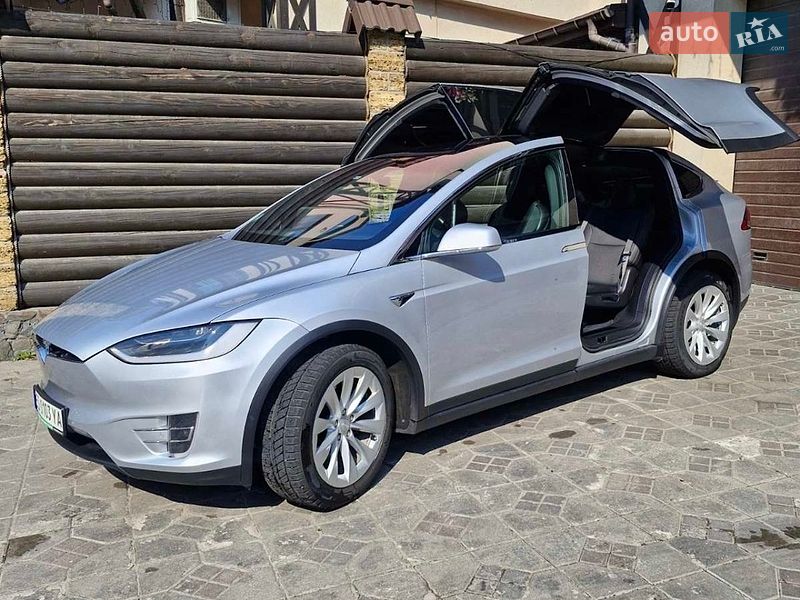 Внедорожник / Кроссовер Tesla Model X 2018 в Виннице