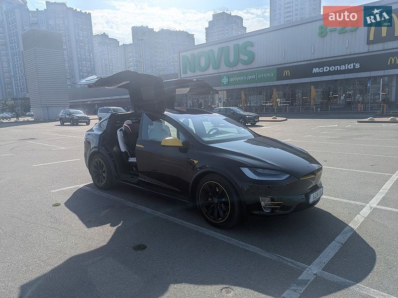 Позашляховик / Кросовер Tesla Model X 2020 в Києві фото 4 Позашляховик / Кросовер Tesla Model X 2020 в Києві