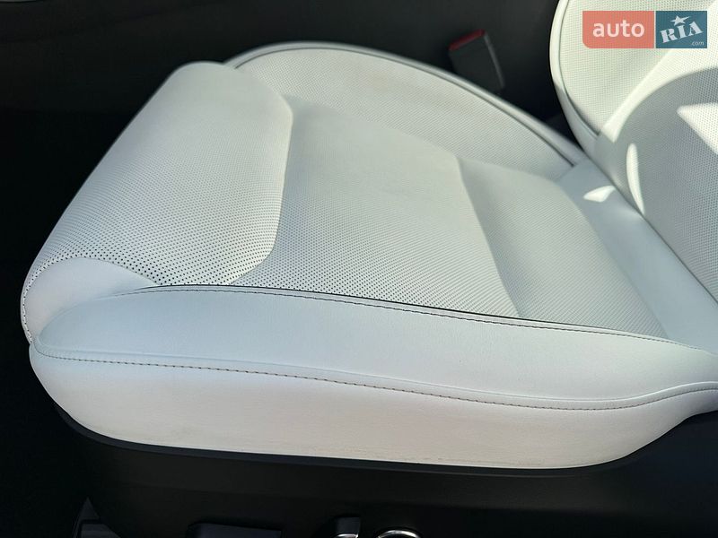Позашляховик / Кросовер Tesla Model X 2025 в Старокостянтинові