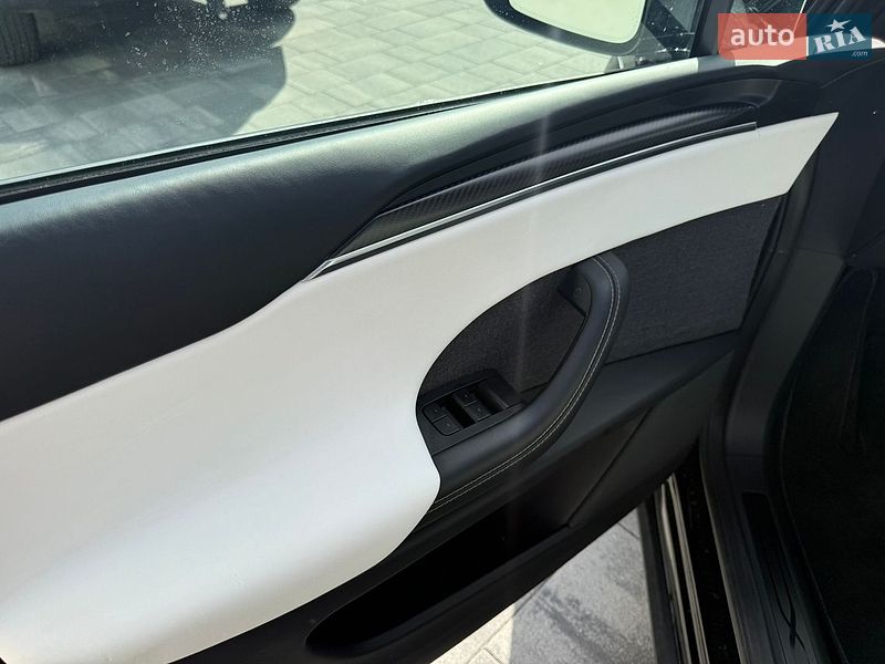 Позашляховик / Кросовер Tesla Model X 2025 в Старокостянтинові