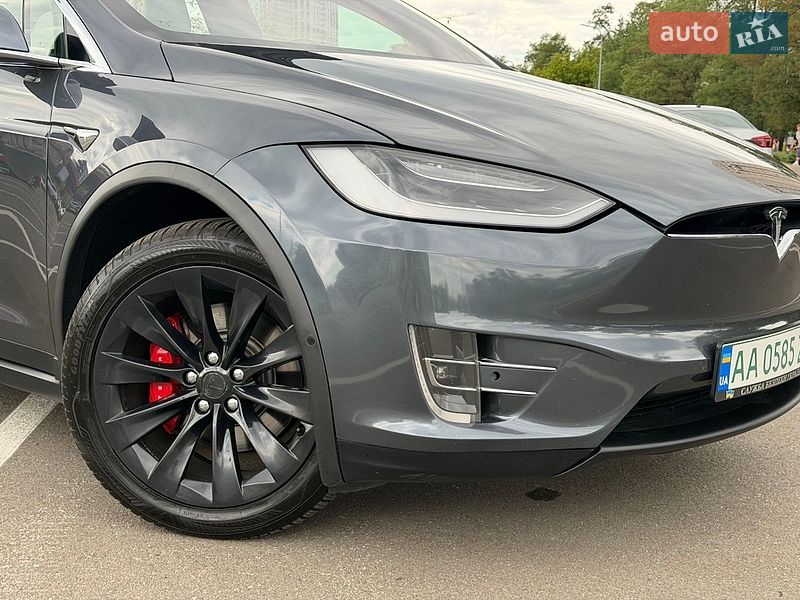 Внедорожник / Кроссовер Tesla Model X 2017 в Киеве