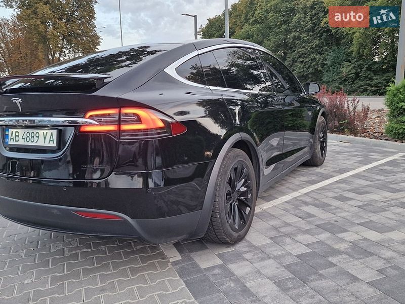 Внедорожник / Кроссовер Tesla Model X 2016 в Виннице