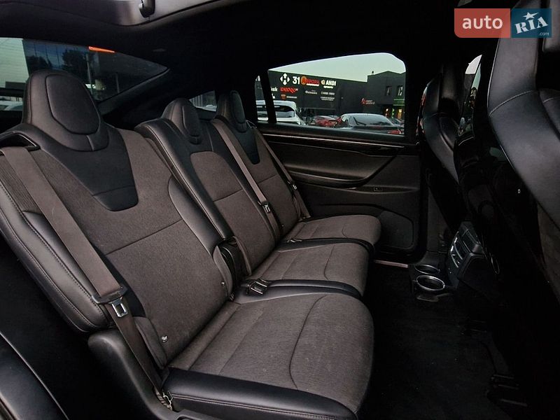 Внедорожник / Кроссовер Tesla Model X 2016 в Виннице