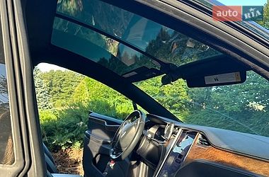 Внедорожник / Кроссовер Tesla Model X 2018 в Киеве