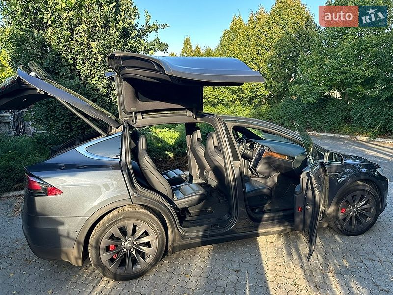Внедорожник / Кроссовер Tesla Model X 2018 в Киеве