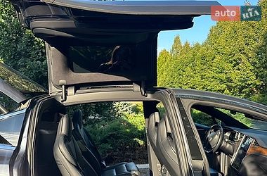 Внедорожник / Кроссовер Tesla Model X 2018 в Киеве