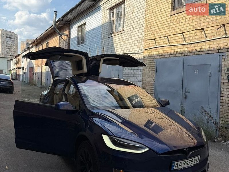 Внедорожник / Кроссовер Tesla Model X 2016 в Киеве фото 2 Внедорожник / Кроссовер Tesla Model X 2016 в Киеве