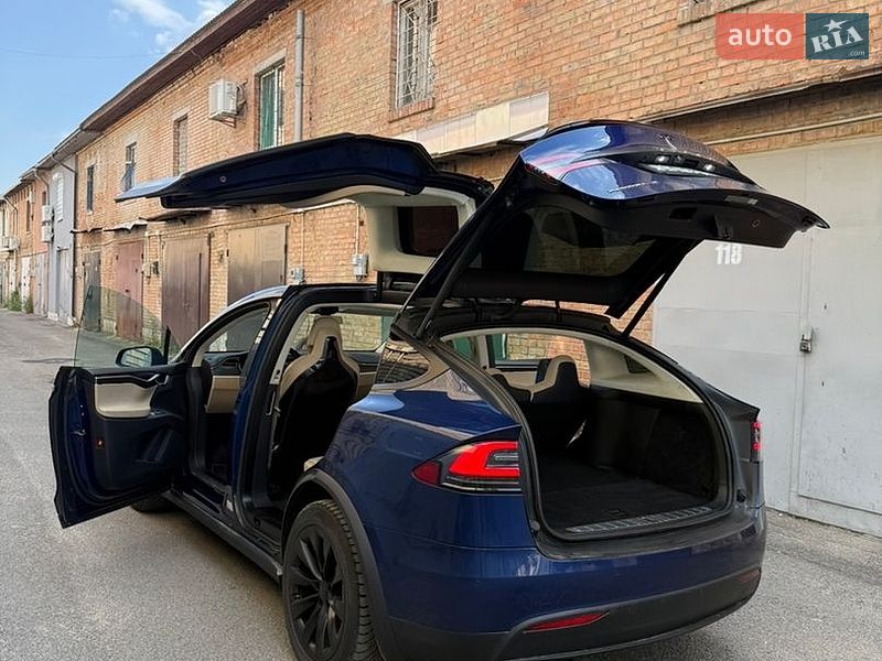 Внедорожник / Кроссовер Tesla Model X 2016 в Киеве фото 4 Внедорожник / Кроссовер Tesla Model X 2016 в Киеве