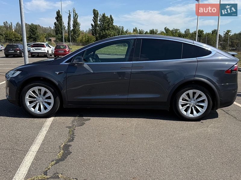 Позашляховик / Кросовер Tesla Model X 2020 в Кривому Розі