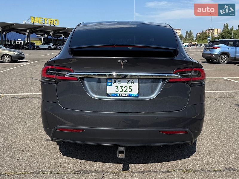 Позашляховик / Кросовер Tesla Model X 2020 в Кривому Розі