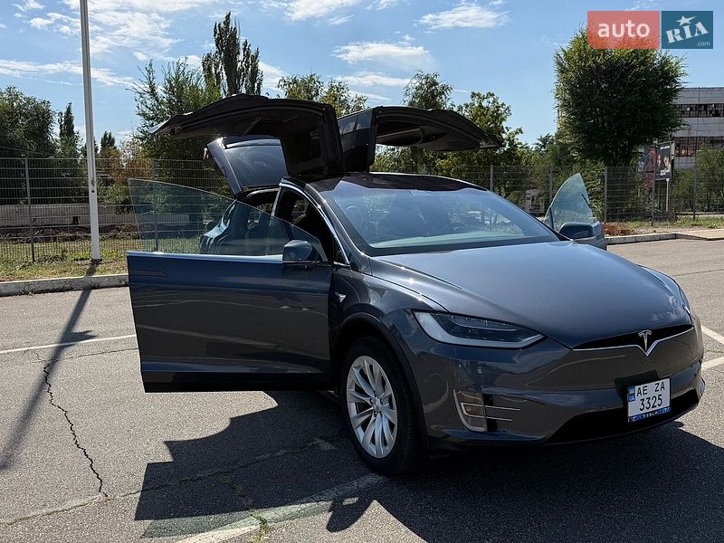 Позашляховик / Кросовер Tesla Model X 2020 в Кривому Розі