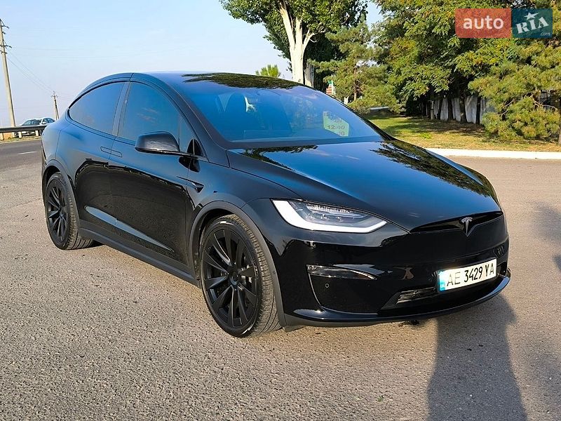 Tesla Model X 2023
