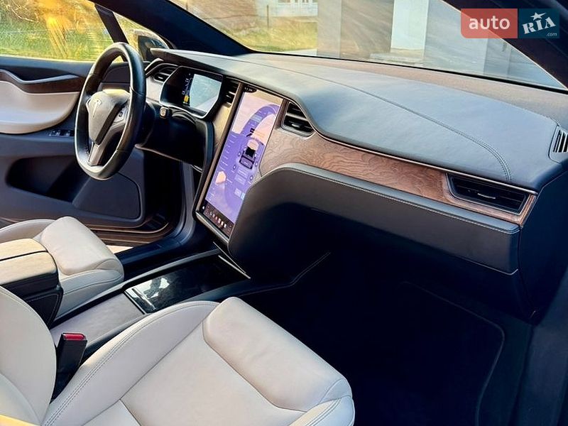 Позашляховик / Кросовер Tesla Model X 2020 в Львові фото 18 Позашляховик / Кросовер Tesla Model X 2020 в Львові