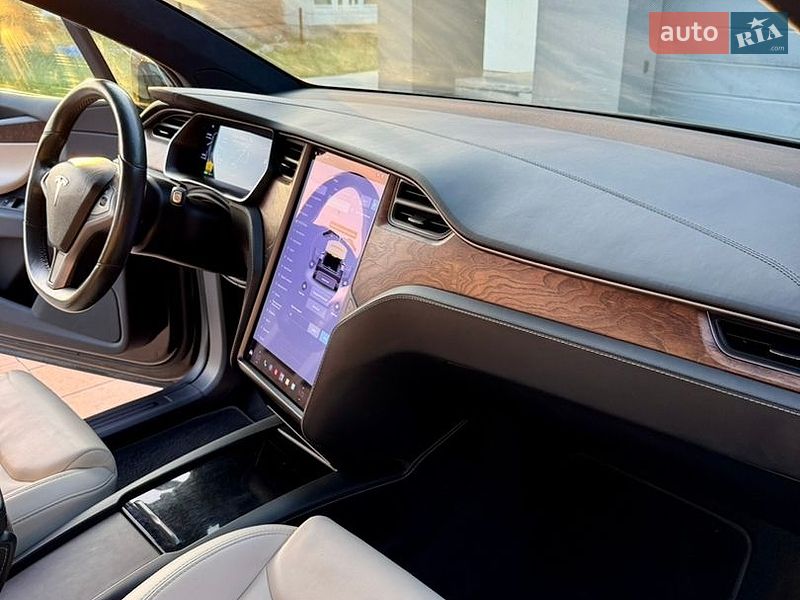 Позашляховик / Кросовер Tesla Model X 2020 в Львові фото 31 Позашляховик / Кросовер Tesla Model X 2020 в Львові