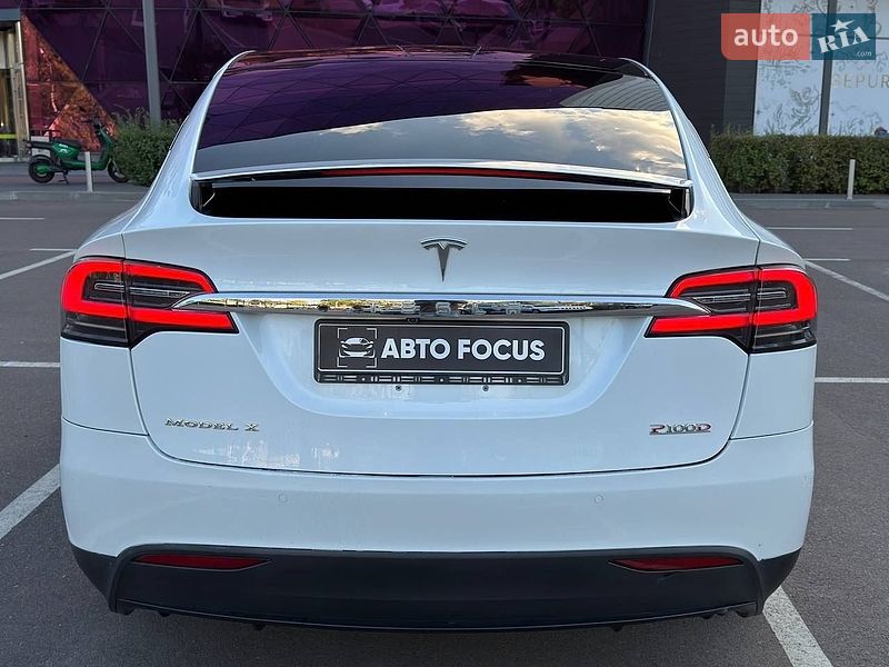 Внедорожник / Кроссовер Tesla Model X 2017 в Киеве