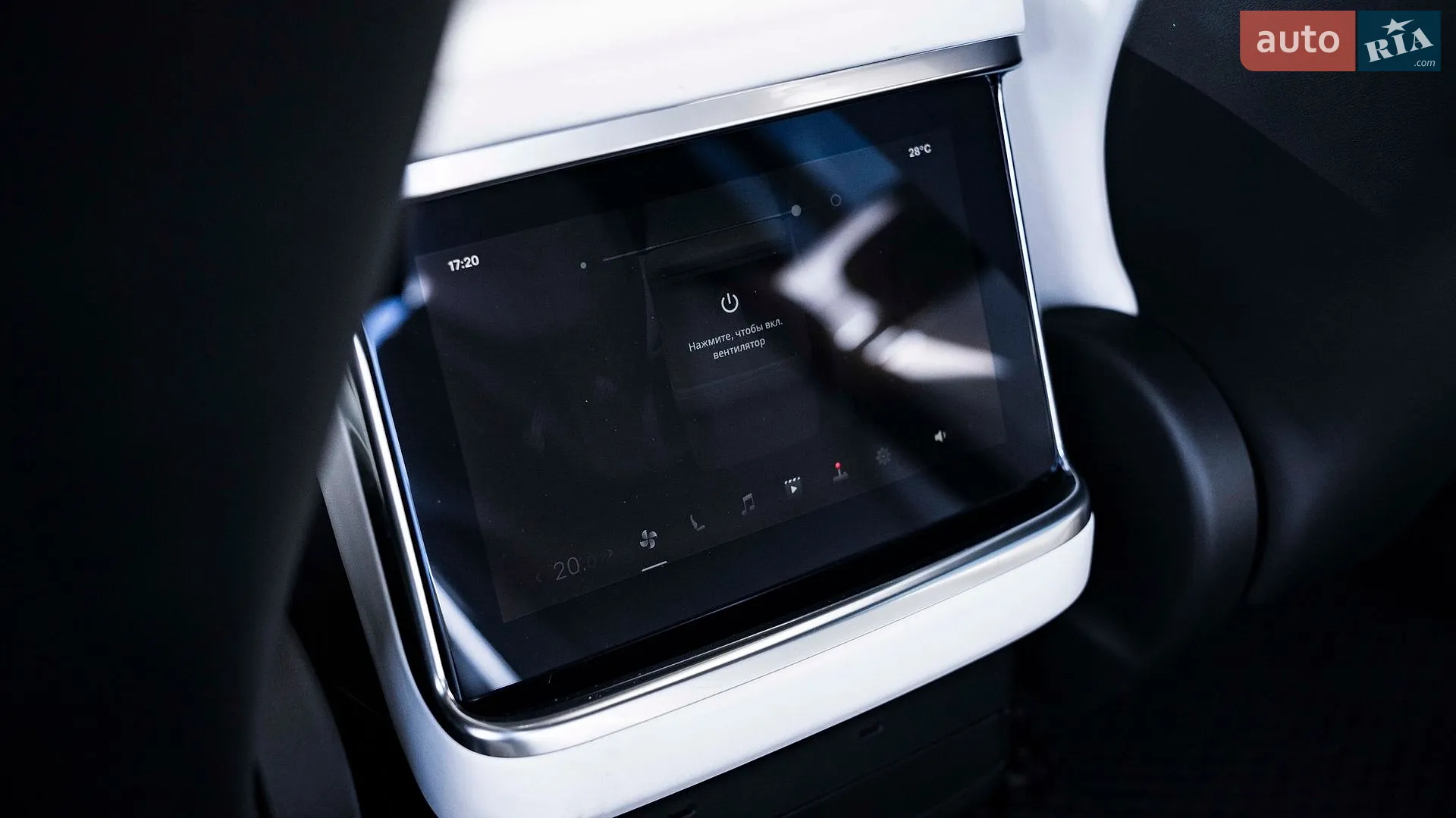 2022 Tesla Model X - мініатюра 13