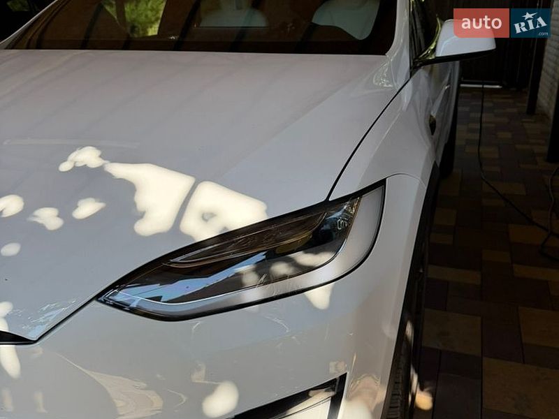 Позашляховик / Кросовер Tesla Model X 2022 в Дніпрі