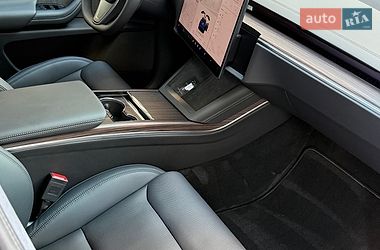 Позашляховик / Кросовер Tesla Model X 2025 в Івано-Франківську