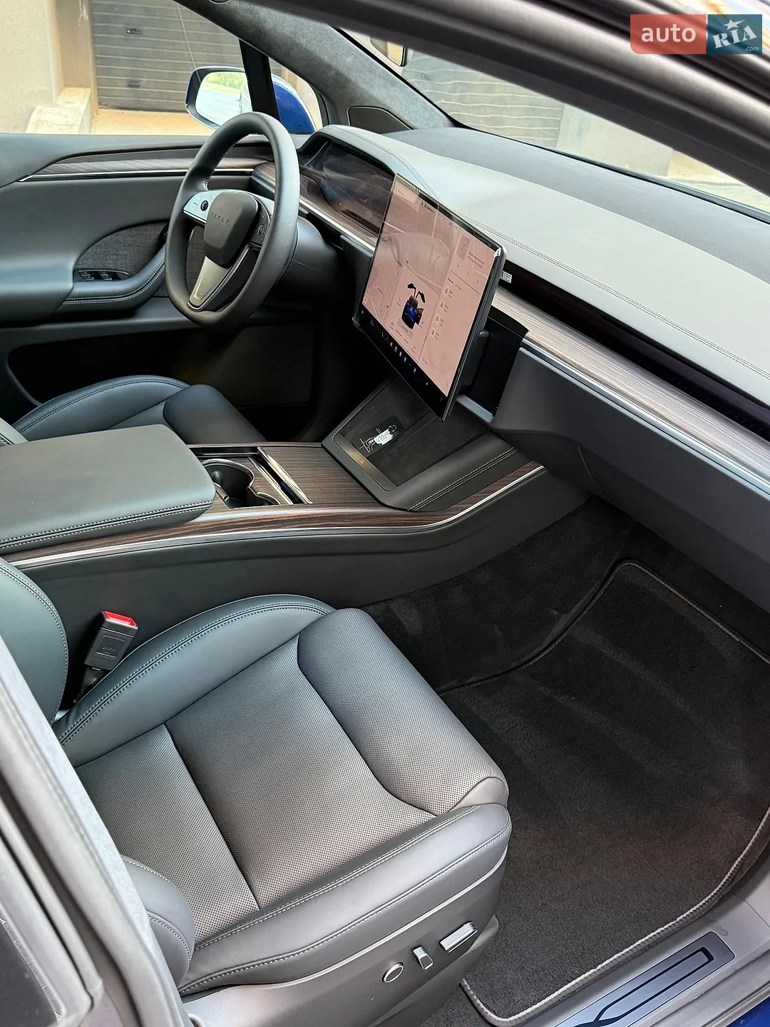 2025 Tesla Model X - мініатюра 12