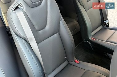 Позашляховик / Кросовер Tesla Model X 2025 в Івано-Франківську