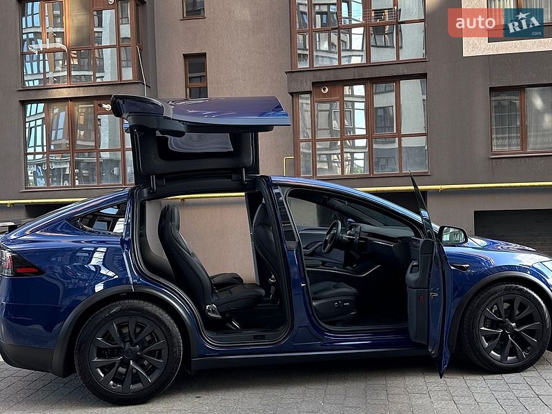 Позашляховик / Кросовер Tesla Model X 2025 в Івано-Франківську