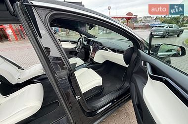 Позашляховик / Кросовер Tesla Model X 2019 в Львові