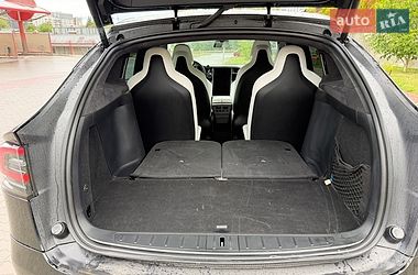 Позашляховик / Кросовер Tesla Model X 2019 в Львові