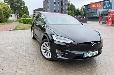 Позашляховик / Кросовер Tesla Model X 2019 в Львові