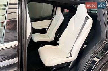 Позашляховик / Кросовер Tesla Model X 2019 в Львові