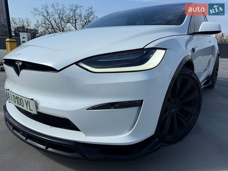 Внедорожник / Кроссовер Tesla Model X 2021 в Киеве