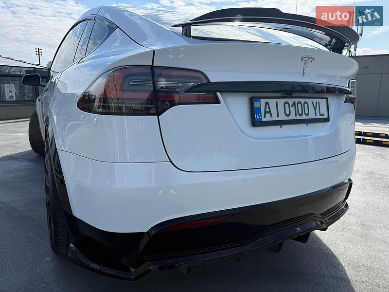 Внедорожник / Кроссовер Tesla Model X 2021 в Киеве