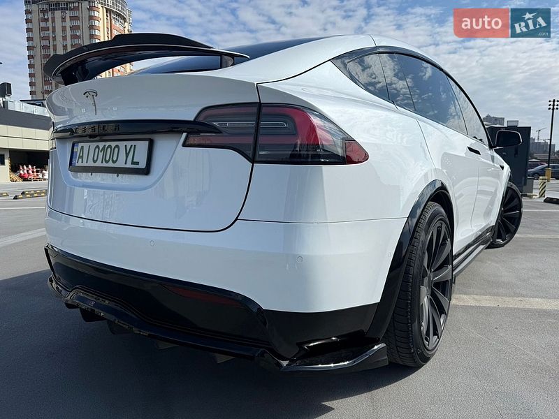 Внедорожник / Кроссовер Tesla Model X 2021 в Киеве