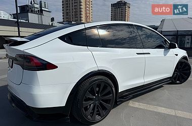 Внедорожник / Кроссовер Tesla Model X 2021 в Киеве
