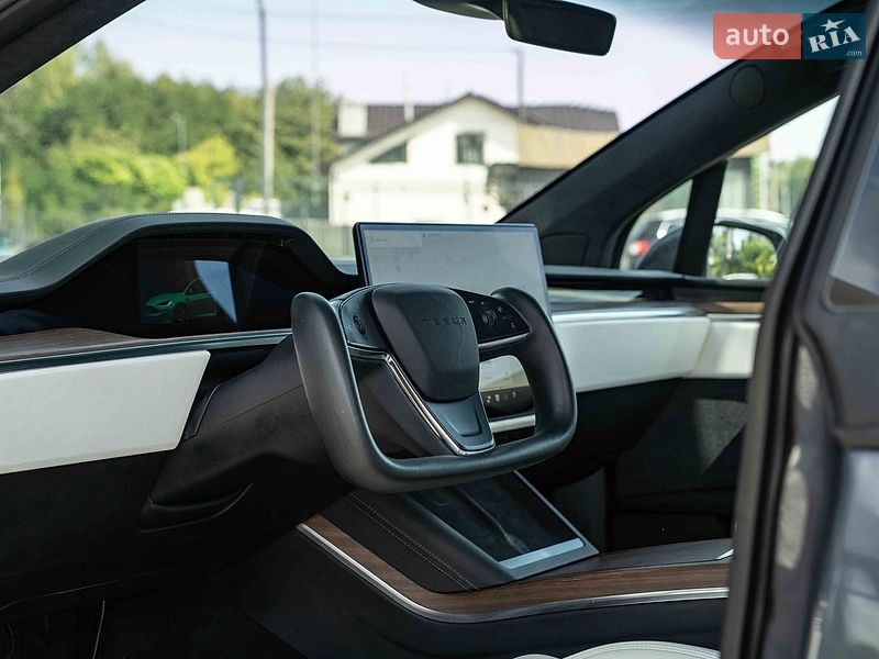 Позашляховик / Кросовер Tesla Model X 2022 в Чернівцях