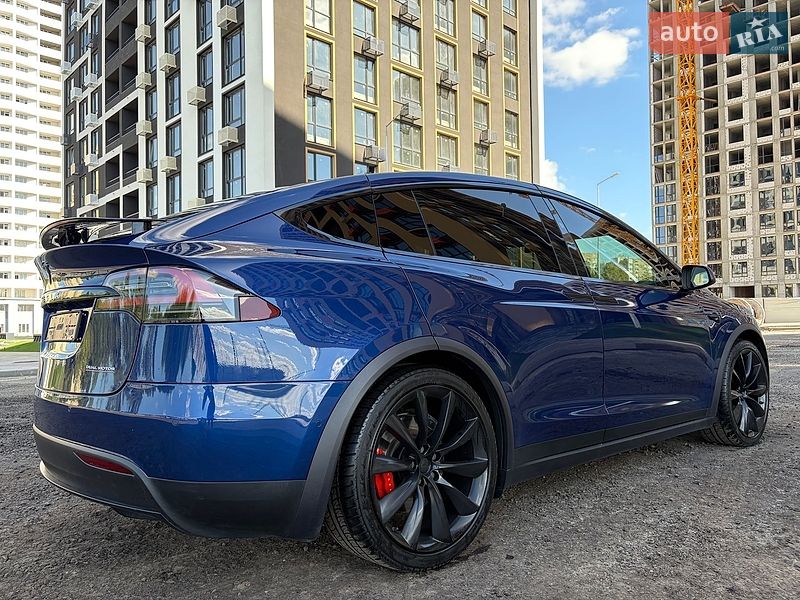 Позашляховик / Кросовер Tesla Model X 2019 в Києві