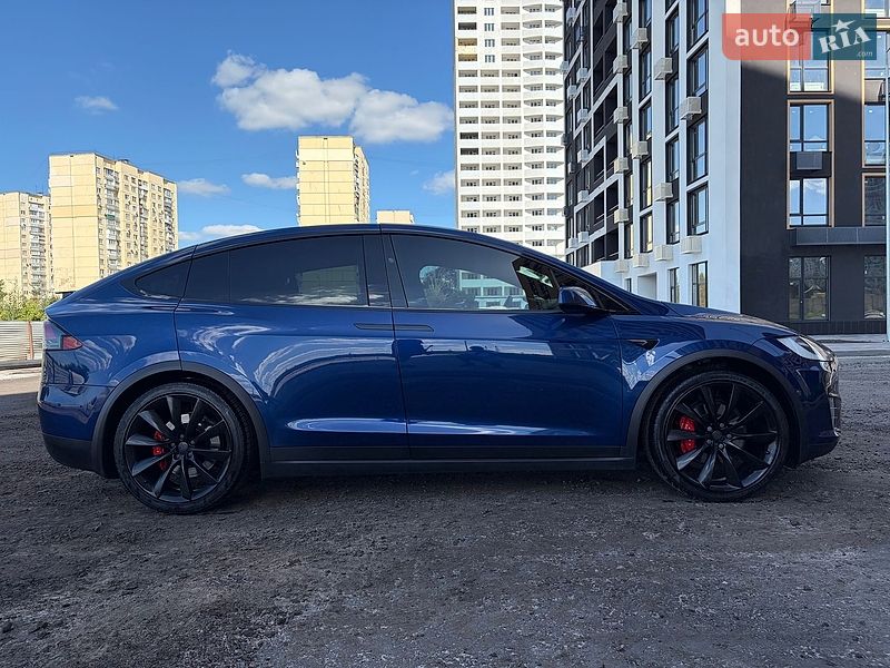 Внедорожник / Кроссовер Tesla Model X 2019 в Киеве