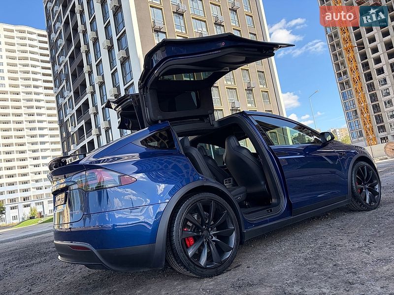 Позашляховик / Кросовер Tesla Model X 2019 в Києві