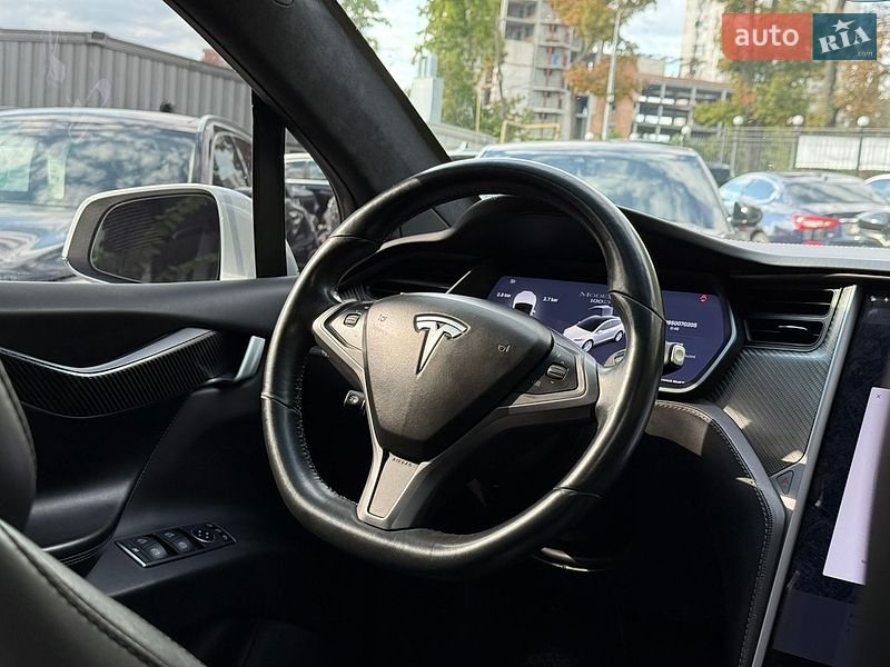 Внедорожник / Кроссовер Tesla Model X 2018 в Харькове