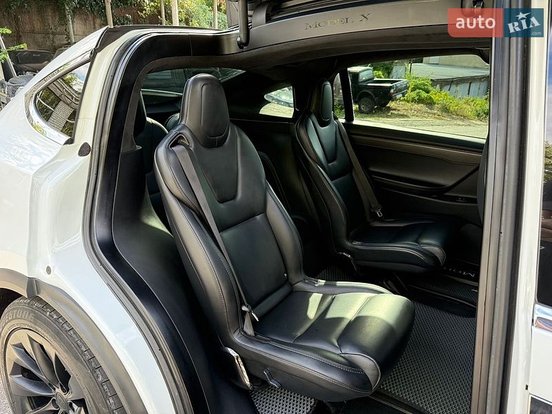 Внедорожник / Кроссовер Tesla Model X 2018 в Харькове