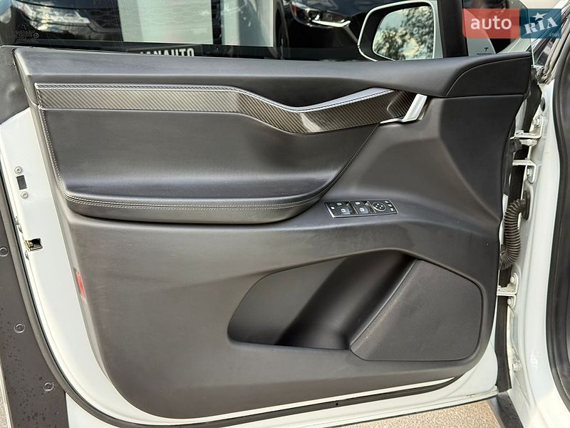 Внедорожник / Кроссовер Tesla Model X 2018 в Харькове