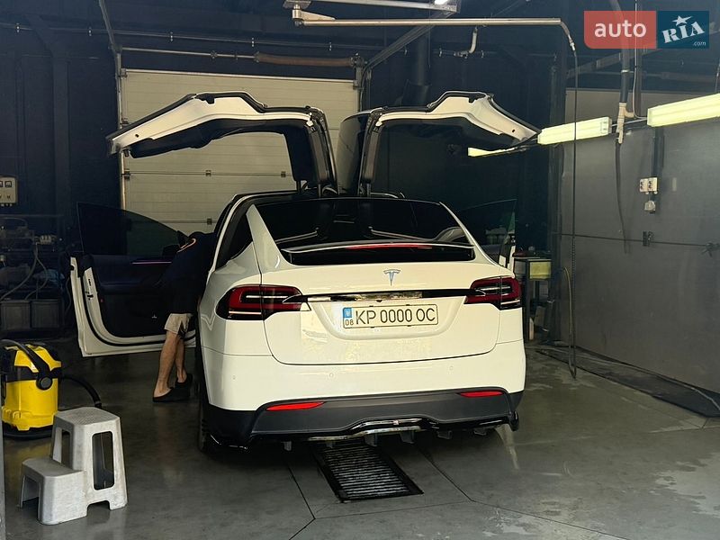 Позашляховик / Кросовер Tesla Model X 2022 в Запоріжжі