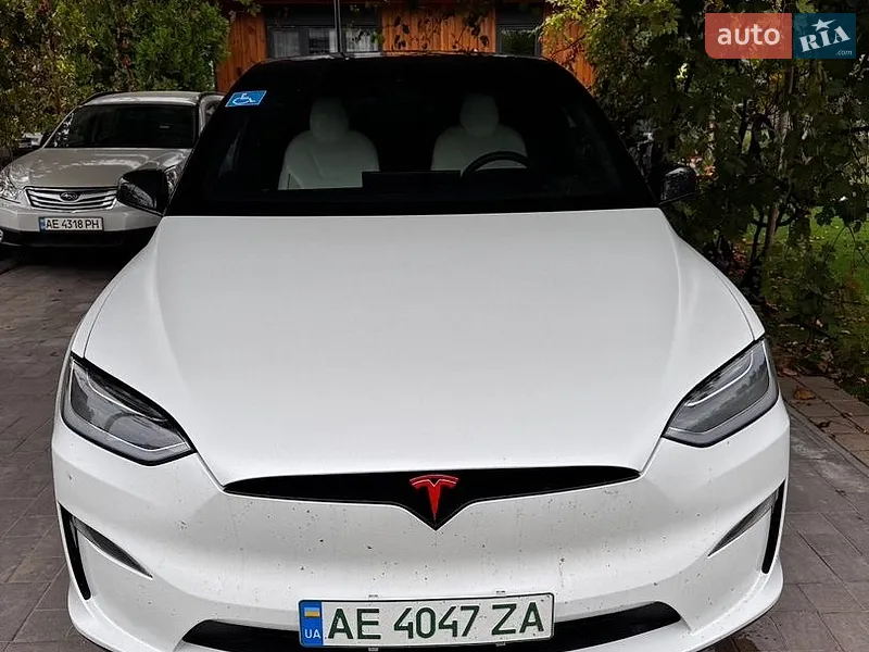 Tesla Model X