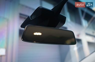 Позашляховик / Кросовер Tesla Model X 2016 в Львові