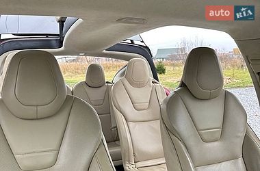 Позашляховик / Кросовер Tesla Model X 2016 в Дубні